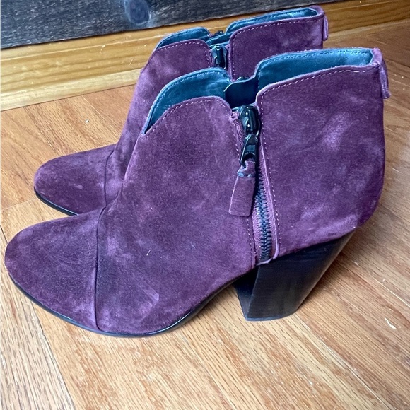 RAG & BONE Margot Suede Burgundy Purple Side Zip Heeled
Booties Size 39 - Picture 3 of 9
